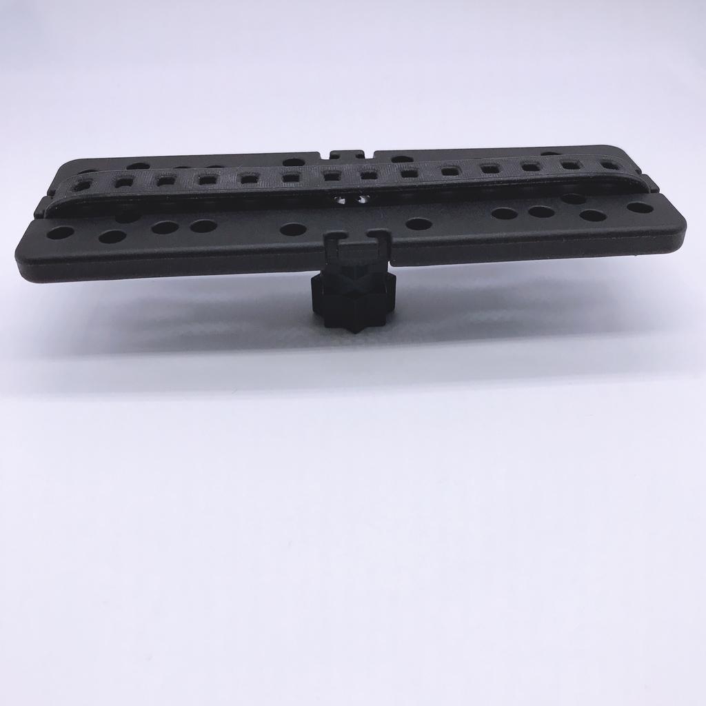 Fishing Kayak Fish Finder Mount - ユニバーサル魚群探知機取り付けブラケット ナイロンシリコンベース 釣り用カヤック GPS ボートソナーセンサー用